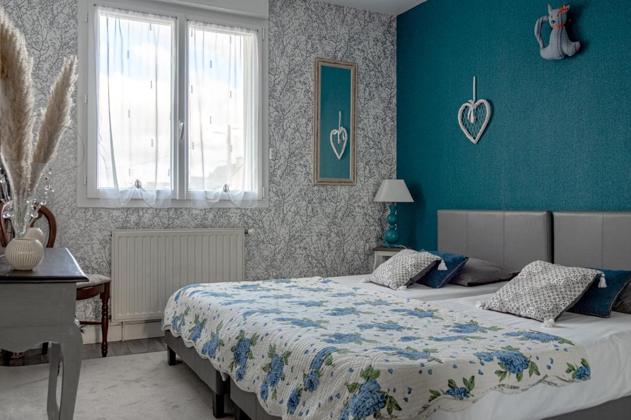 Chambres D Hotes Les Papillons Évron Zewnętrze zdjęcie